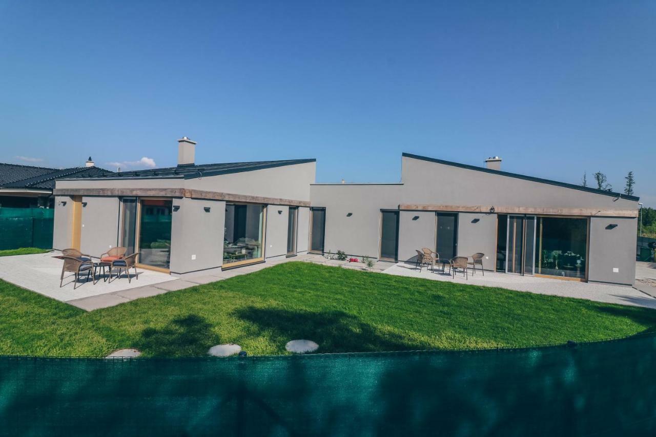 Sajdikove Humence Stylish Apartments At Penati Golf Resort מראה חיצוני תמונה